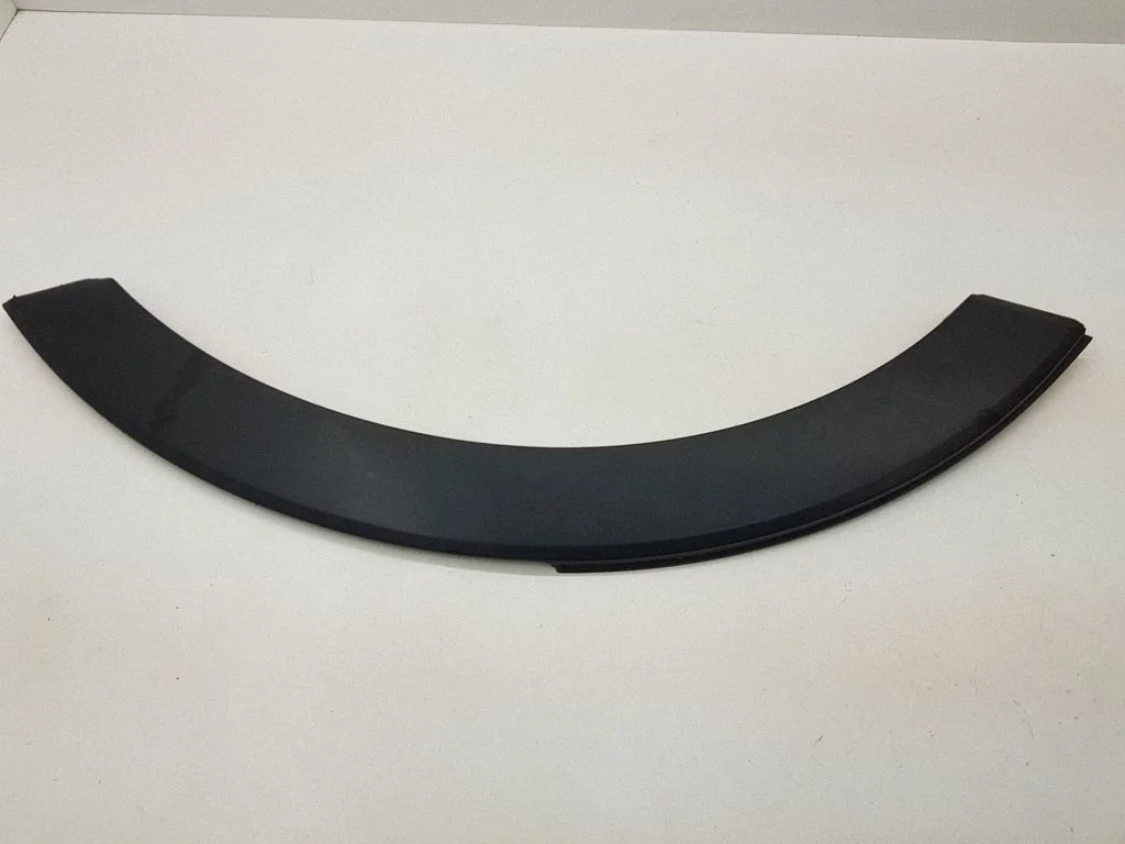 Poritiiva iluliist (molding) 877413U000