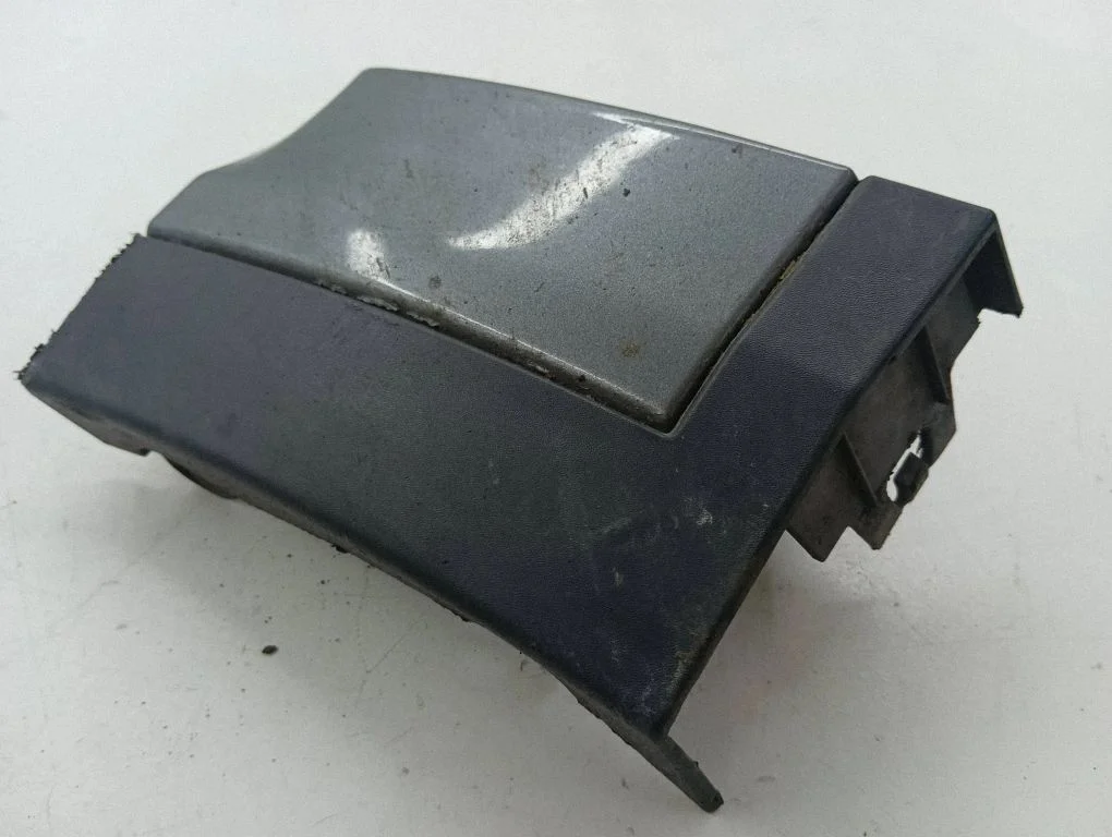 Fender trim (molding) BJ3M16165AC