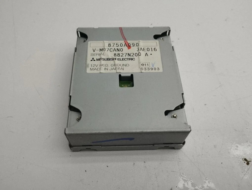 Navigācijas (GPS) vadības bloks 8750A090
