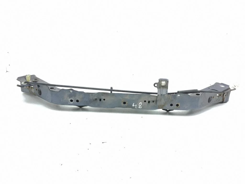 Top upper radiator support slam panel