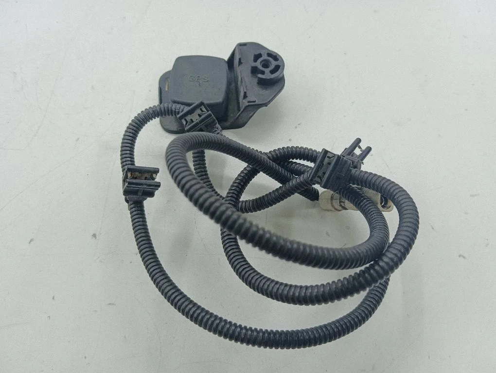 Aerial GPS antenna