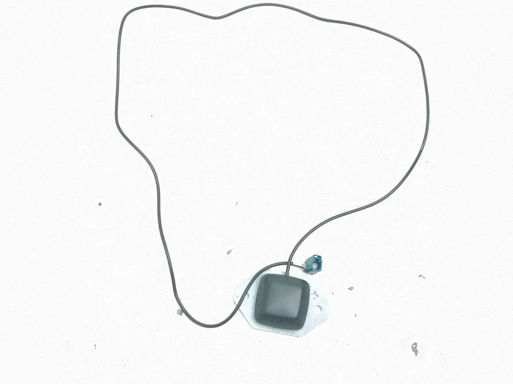 Aerial GPS antenna P05094003AA