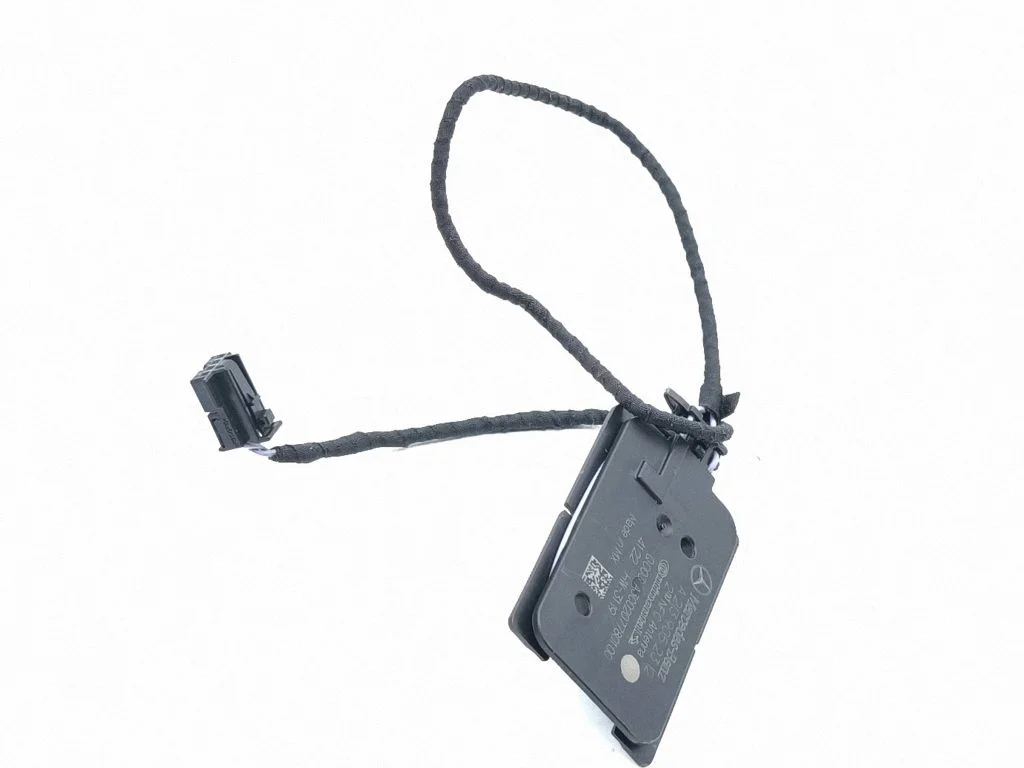 Antena (GPS) A2139052312