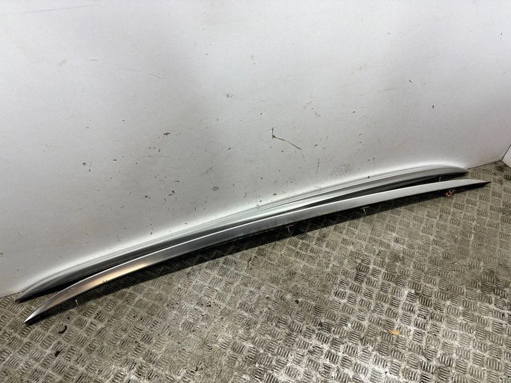 Roof bar rail 16335580