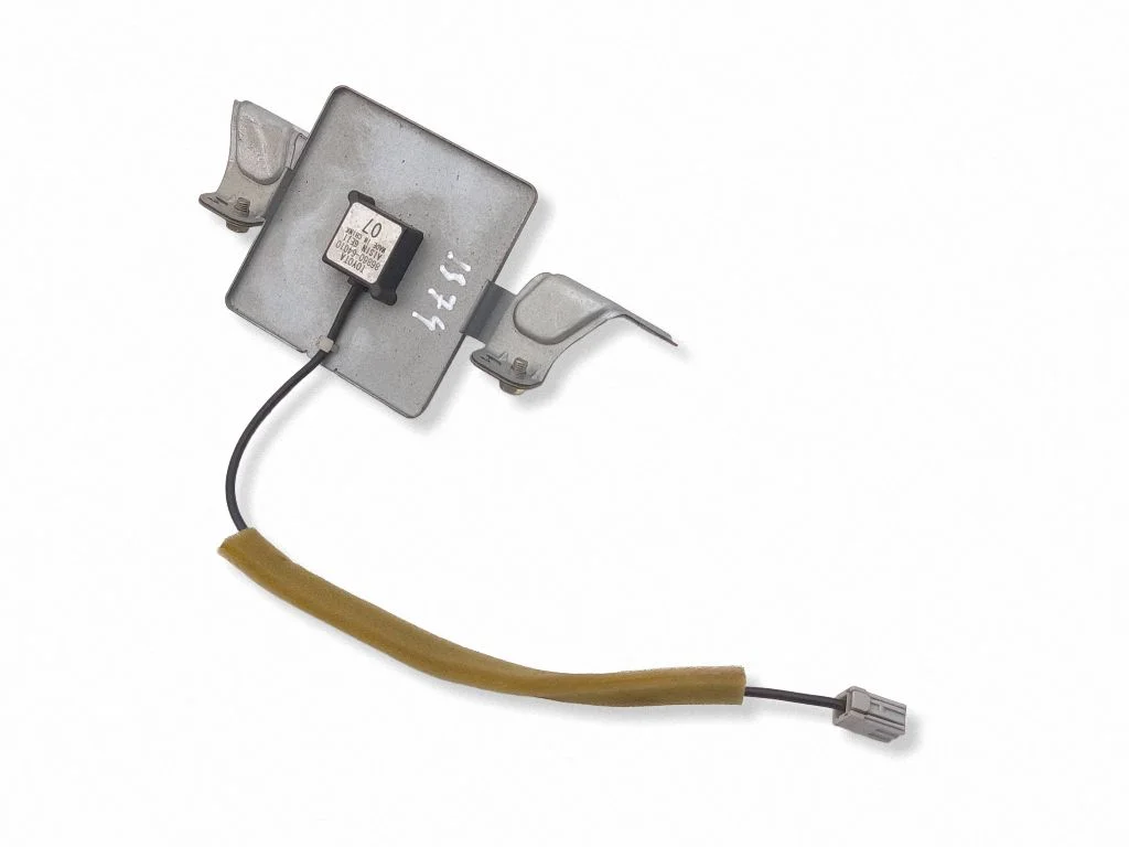 Antenn (GPS-antenn) – Toyota Corolla Verso AR10 (2004-2009)