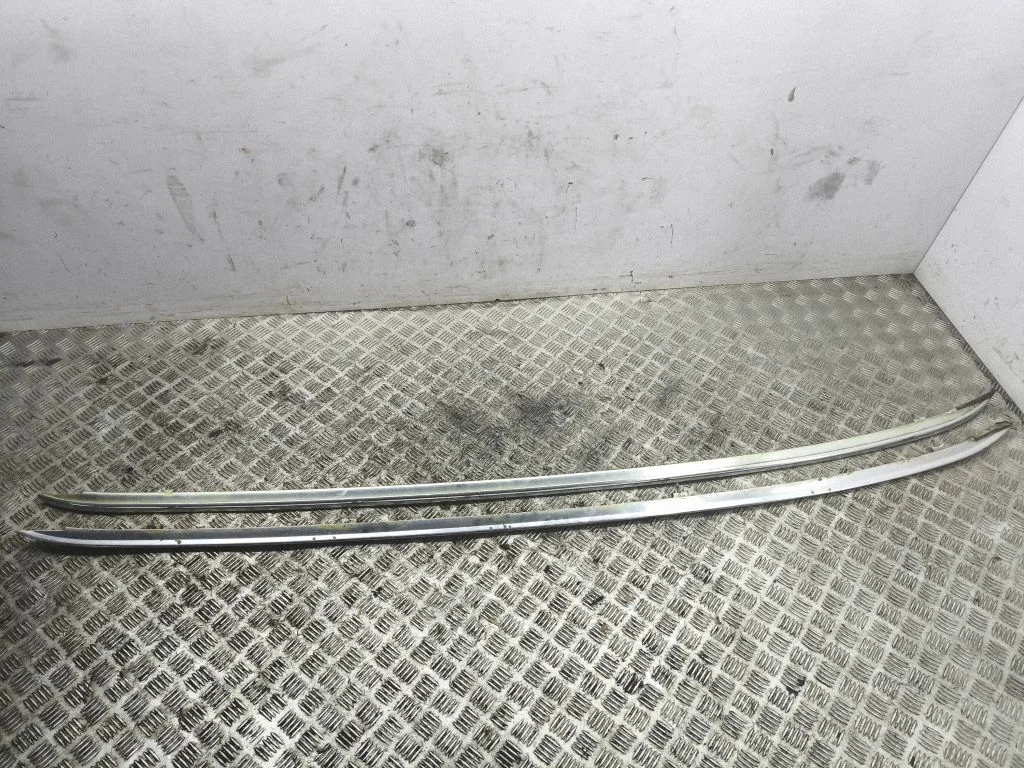 Roof bar rail 13279344