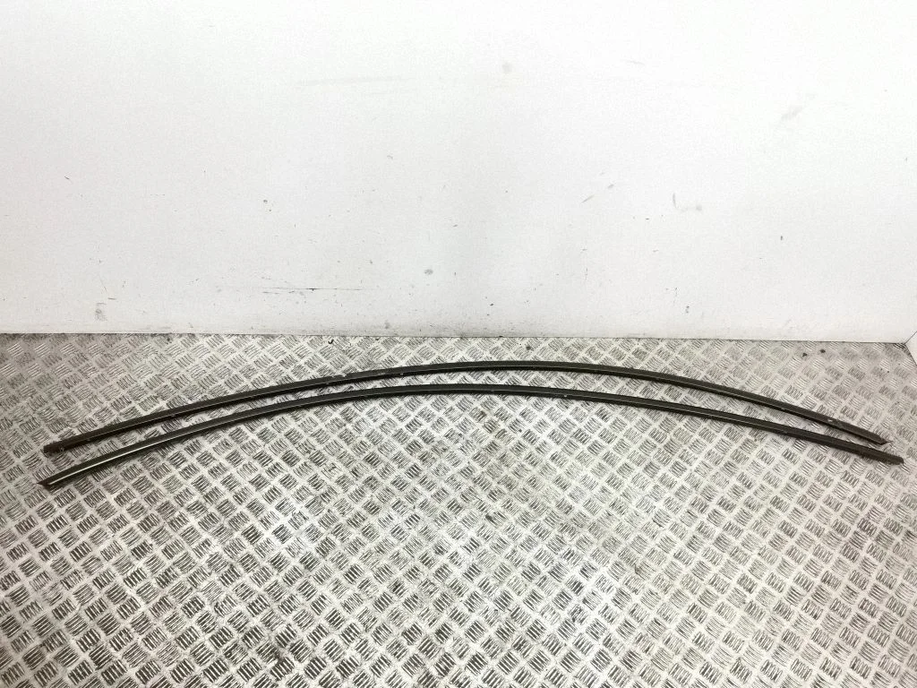 Roof trim bar molding cover