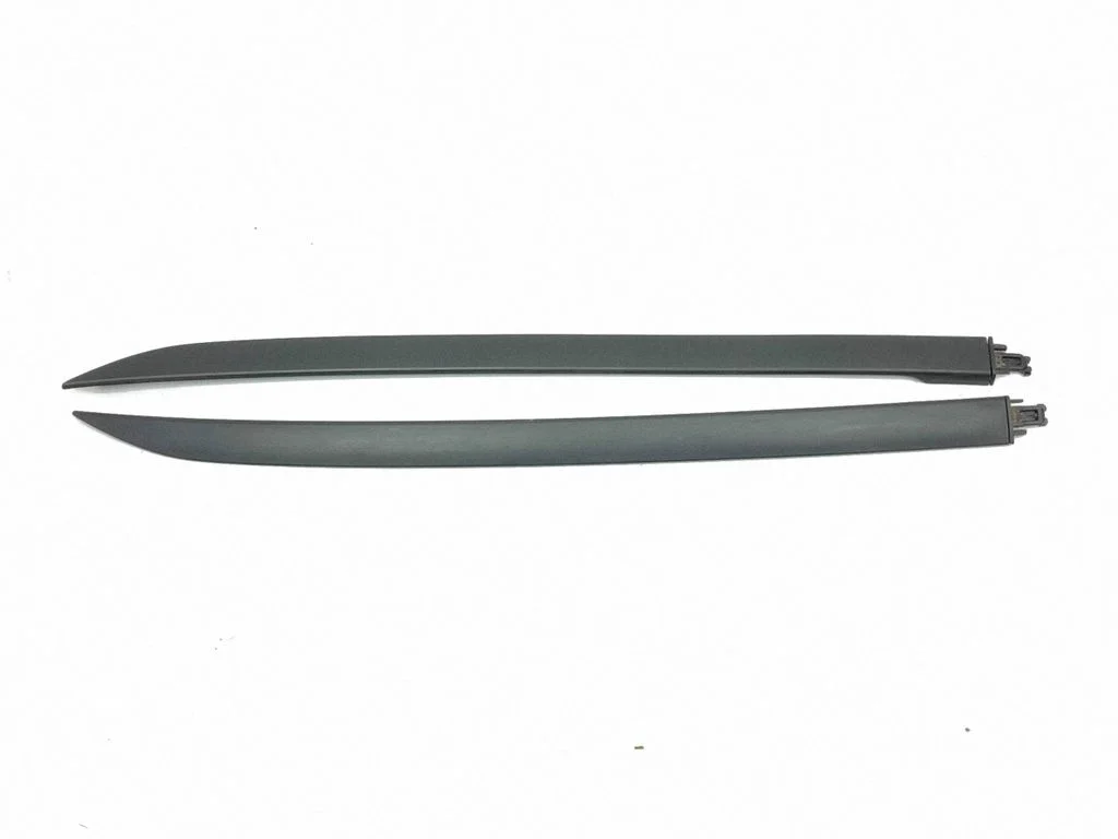 Katuse liist „molding" 10A853703C
