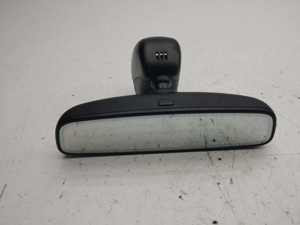 Rear view mirror (interior)