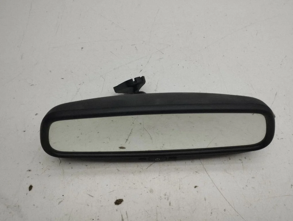 Rear view mirror (interior)