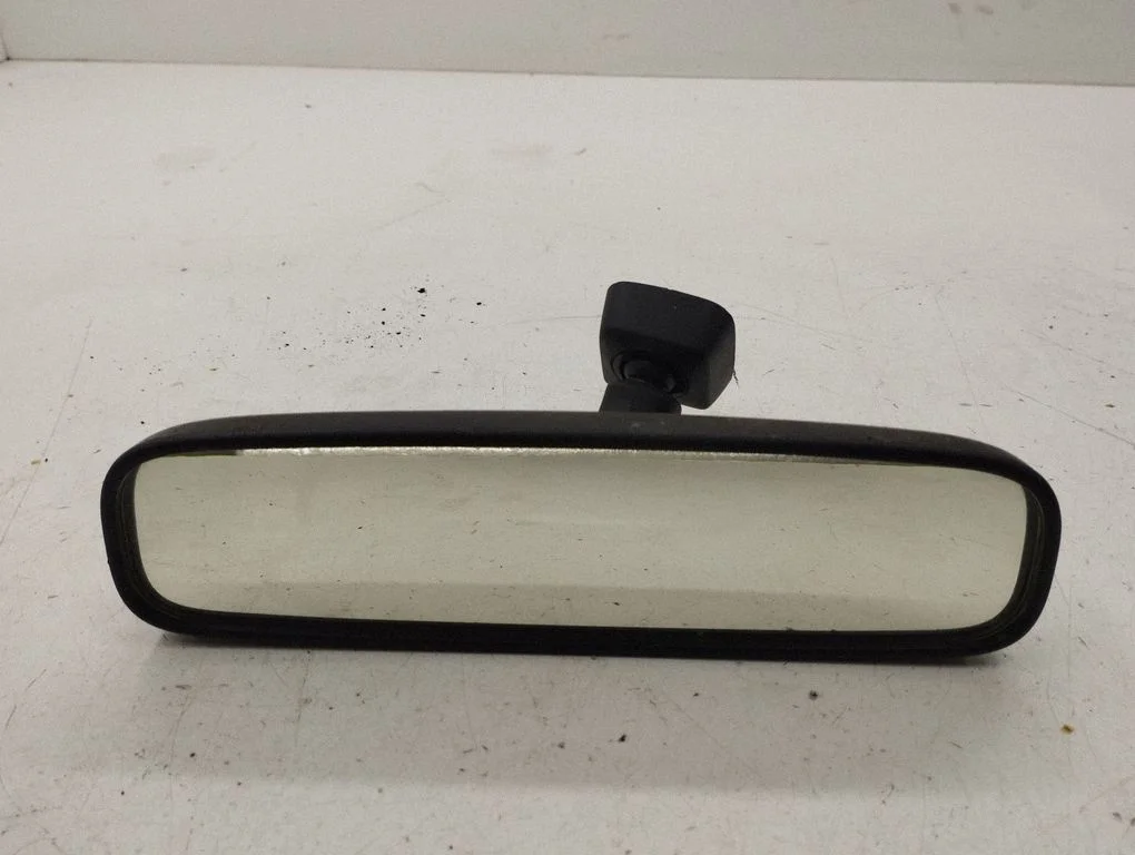 Rear view mirror (interior) E4022197