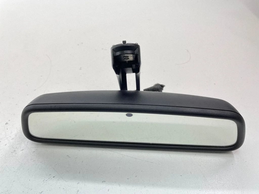 Rear view mirror (interior) 015891