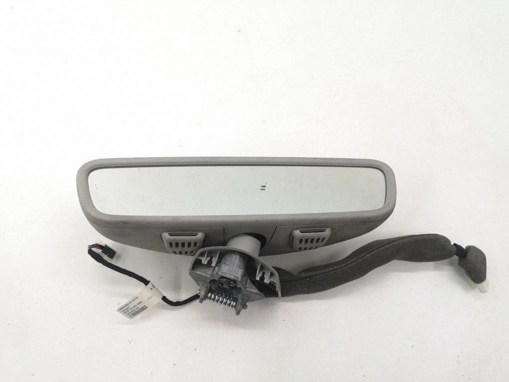Rear view mirror (interior)