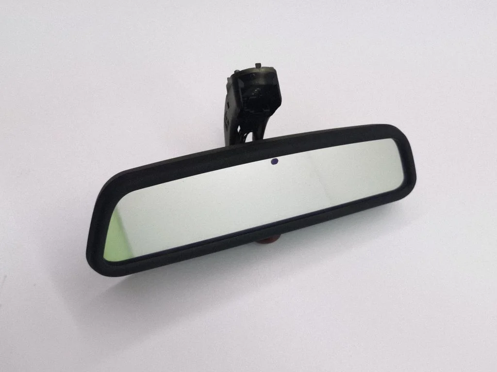 Rear view mirror (interior) 8236774