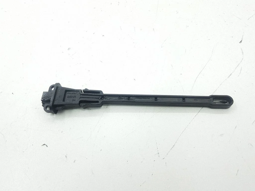 Interior temperature sensor 6938633