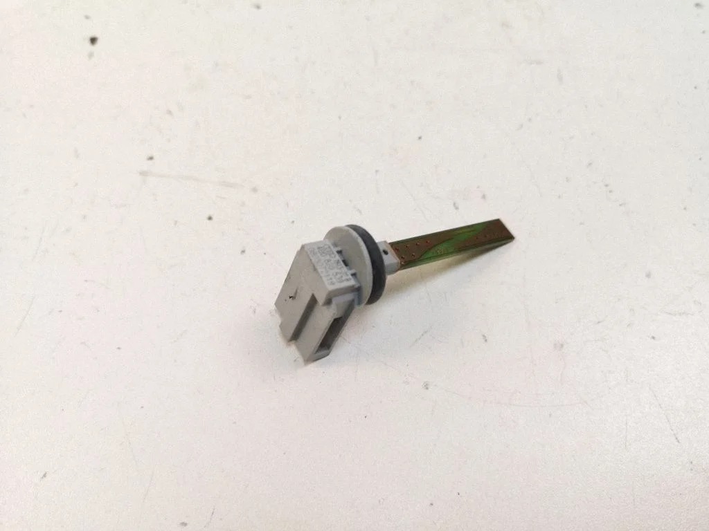 Salongi temperatuuri andur – Audi A4 S4 B7 8E 8H (2005-2008)