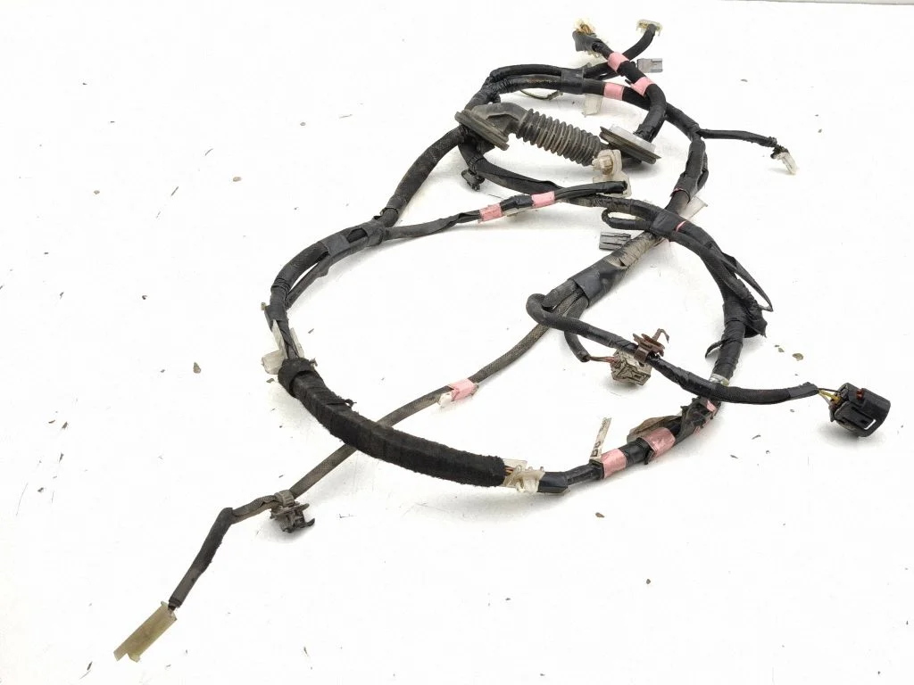 Tailgate/trunk wiring harness – Toyota Prius+ (ZVW40) (2011-2018)