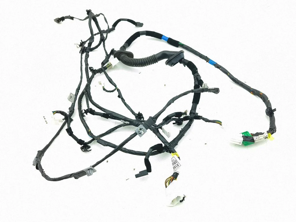 Tailgate/trunk wiring harness 91680