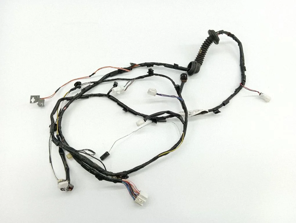 Tailgate/trunk wiring harness 8512A119