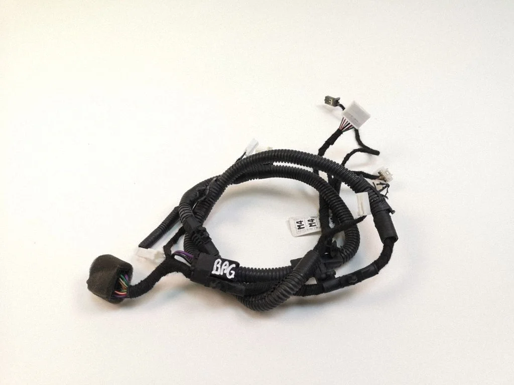 Tailgate/trunk wiring harness