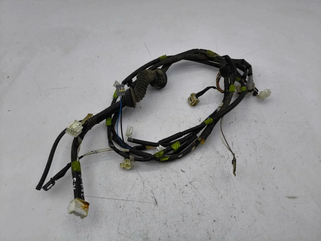 Tailgate/trunk wiring harness – Toyota RAV 4 (XA30) (2006-2016)