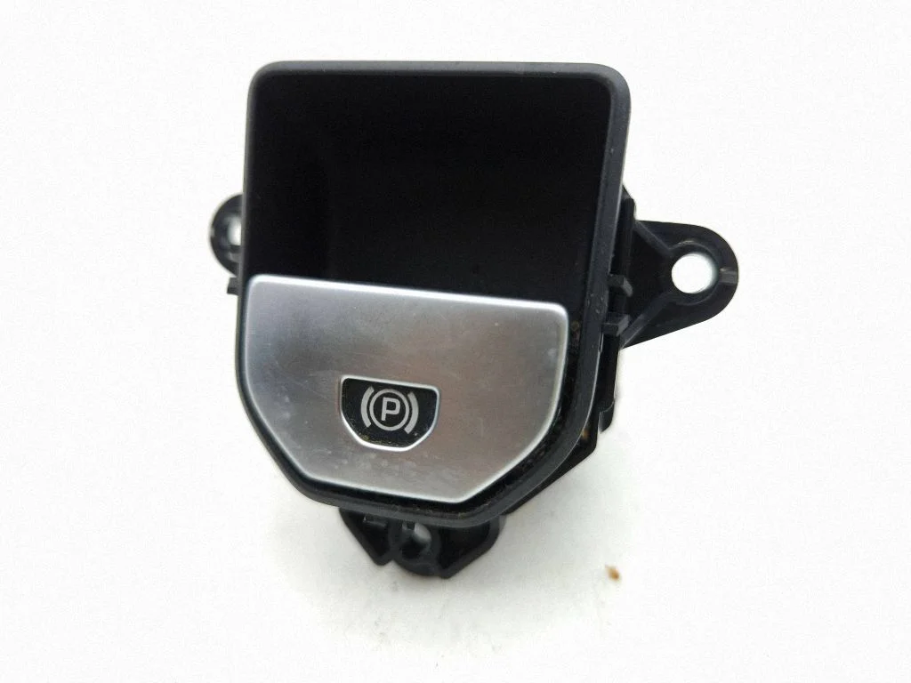 Hand parking brake switch 10021786