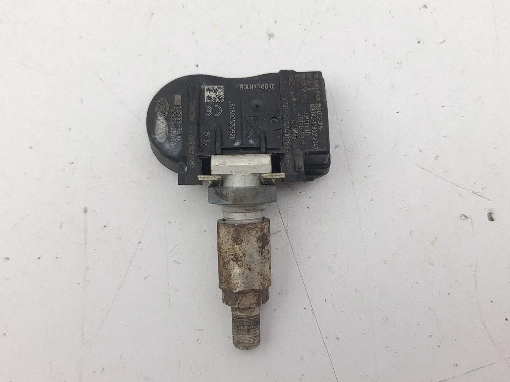 Tire pressure sensor – Hyundai Santa Fe (2013-2017)