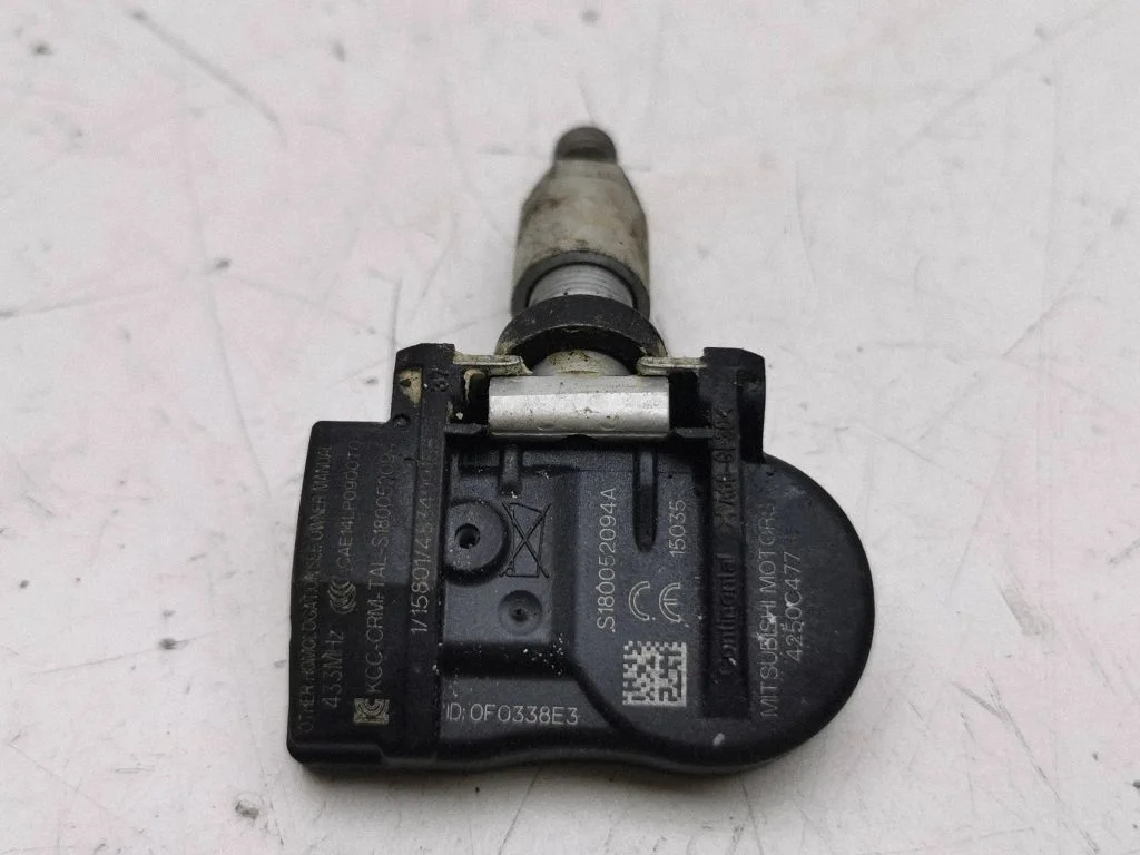 Riepu spiediena sensors 42150C477