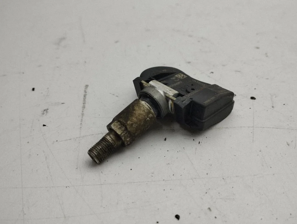 Riepu spiediena sensors
