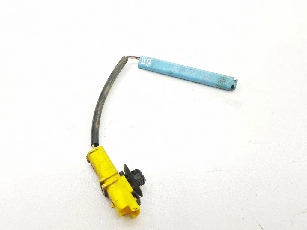 Riepu spiediena sensors