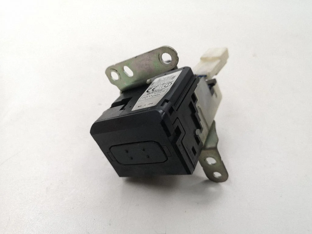 Ignition key card reader – Toyota Corolla Verso AR10 (2004-2009)