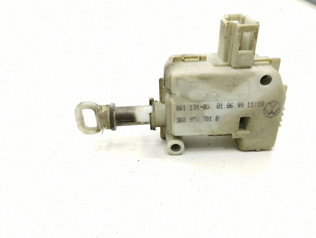Centrālās atslēgas motoriņš 3B0959781B