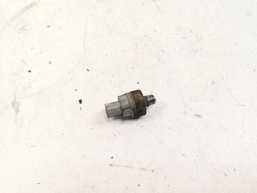 Oil pressure sensor