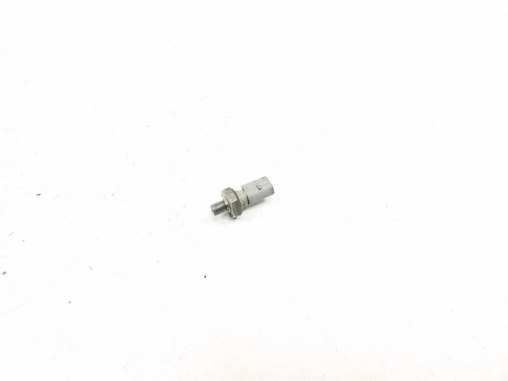 Oil pressure sensor 038919081F