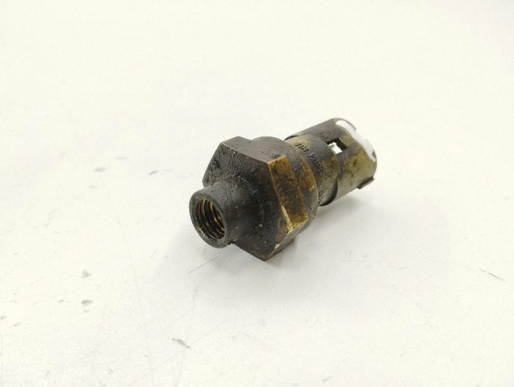 Oil pressure sensor