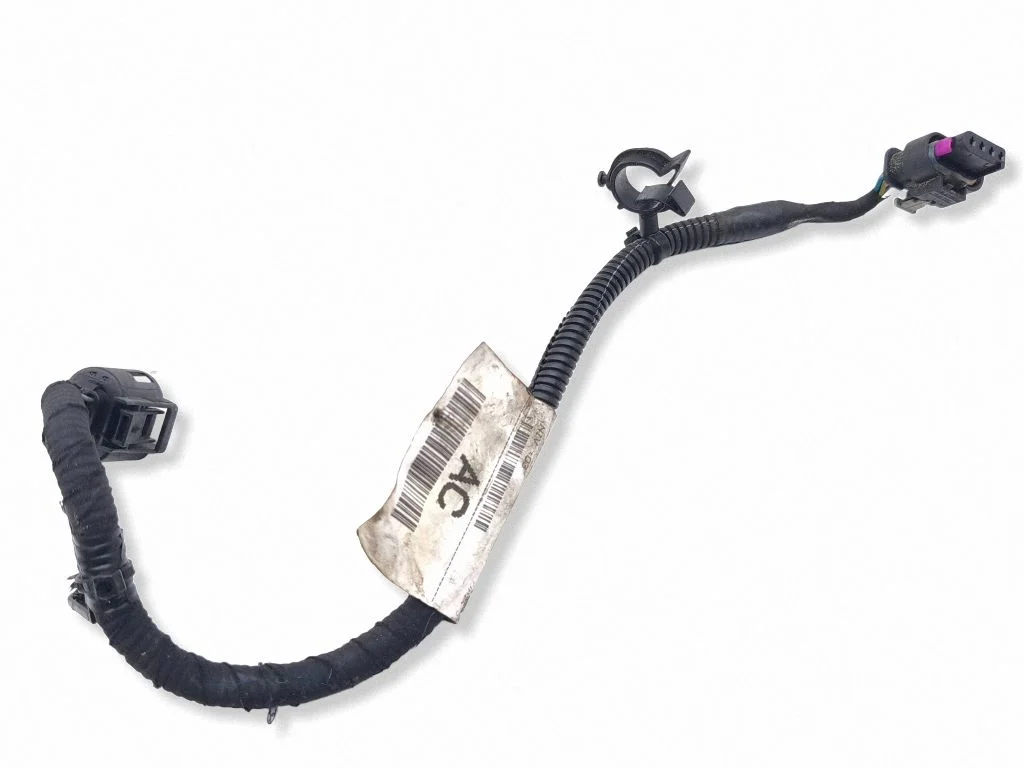 Muud juhtmed / juhtmestik K8D214N176