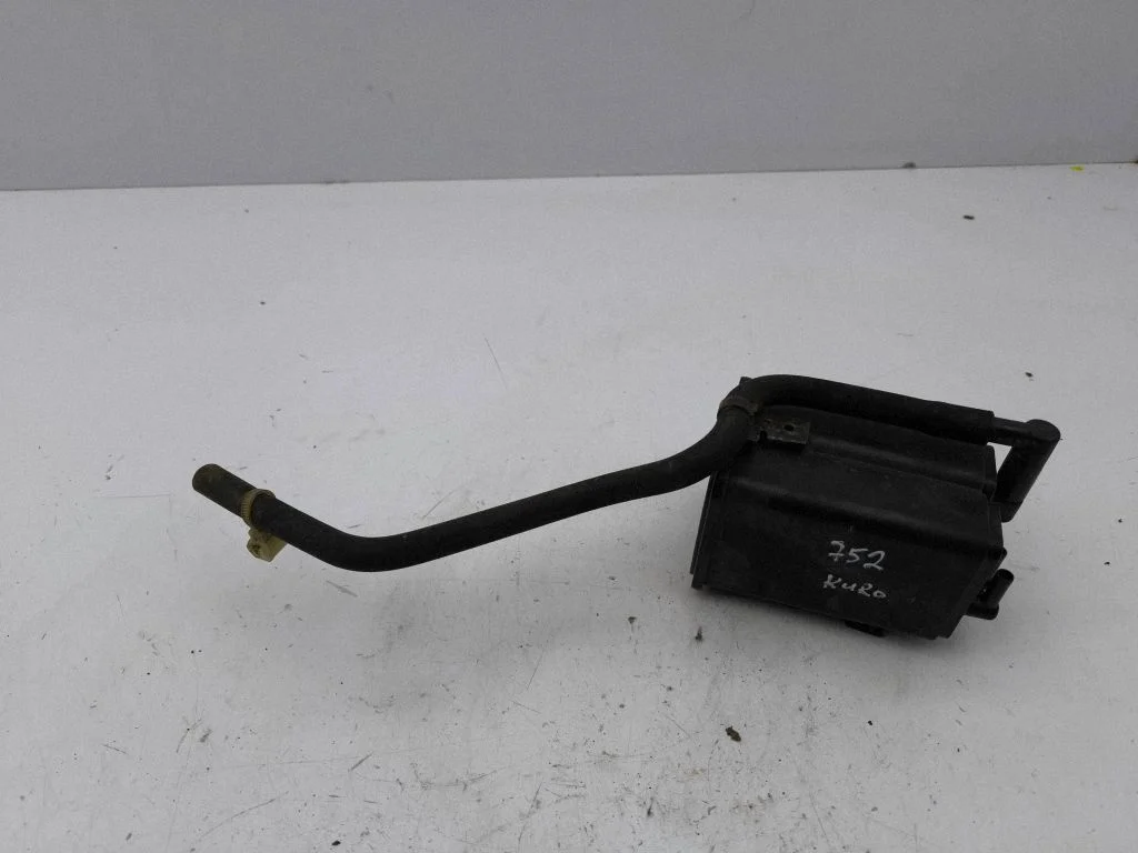 Active carbon filter fuel vapour canister – Mitsubishi Outlander (2013-2021)