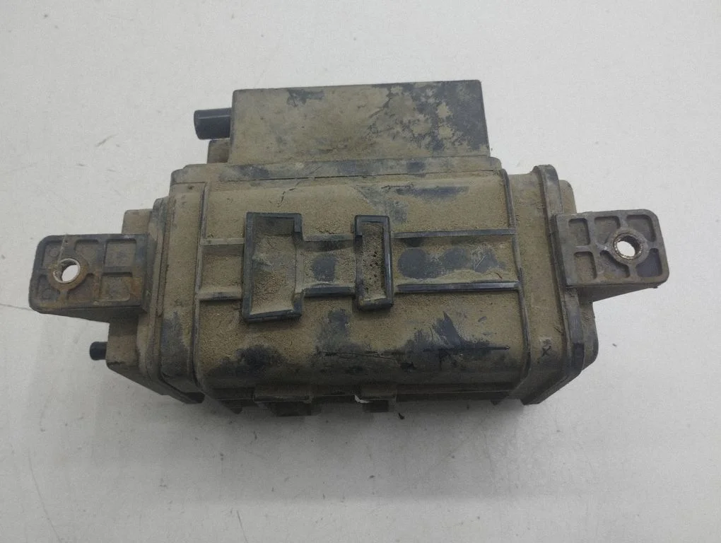 Active carbon filter fuel vapour canister F6690