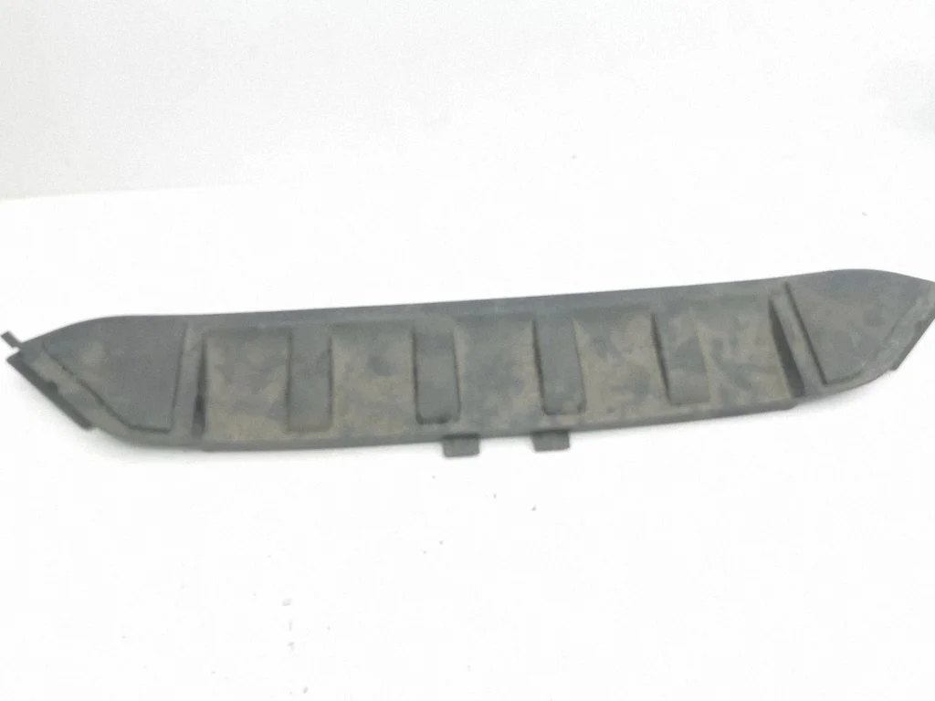 Radiaatori kinnitusklamber 4L0121285