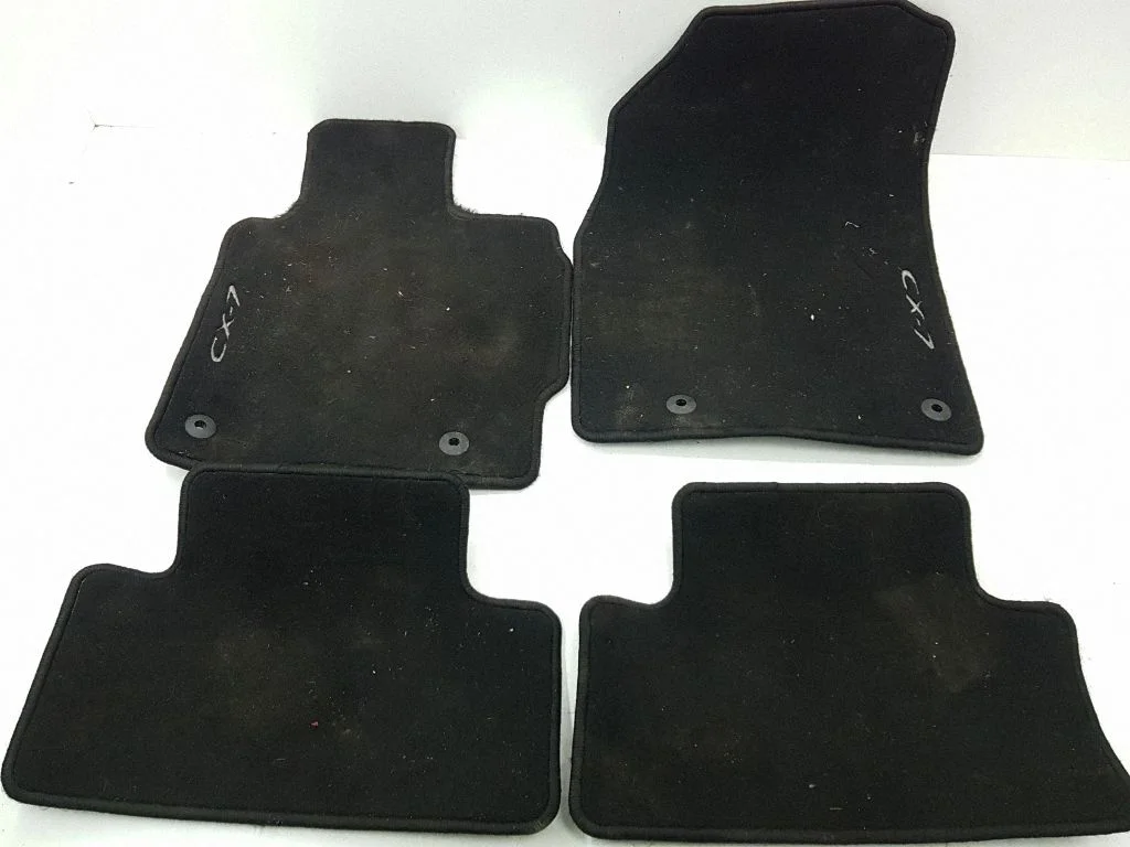 Car floor mat set