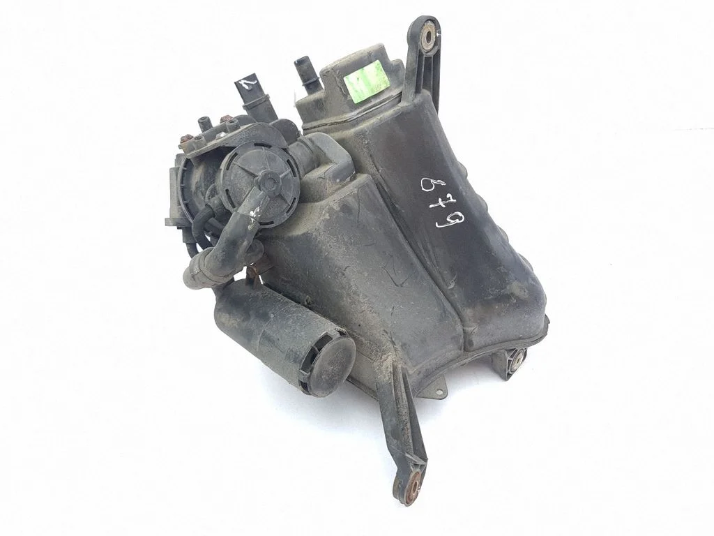 Active carbon filter fuel vapour canister 7L0201801C