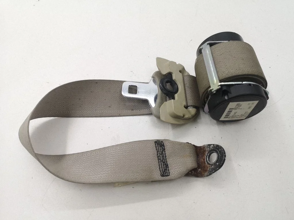 Third row seat belt 609213900