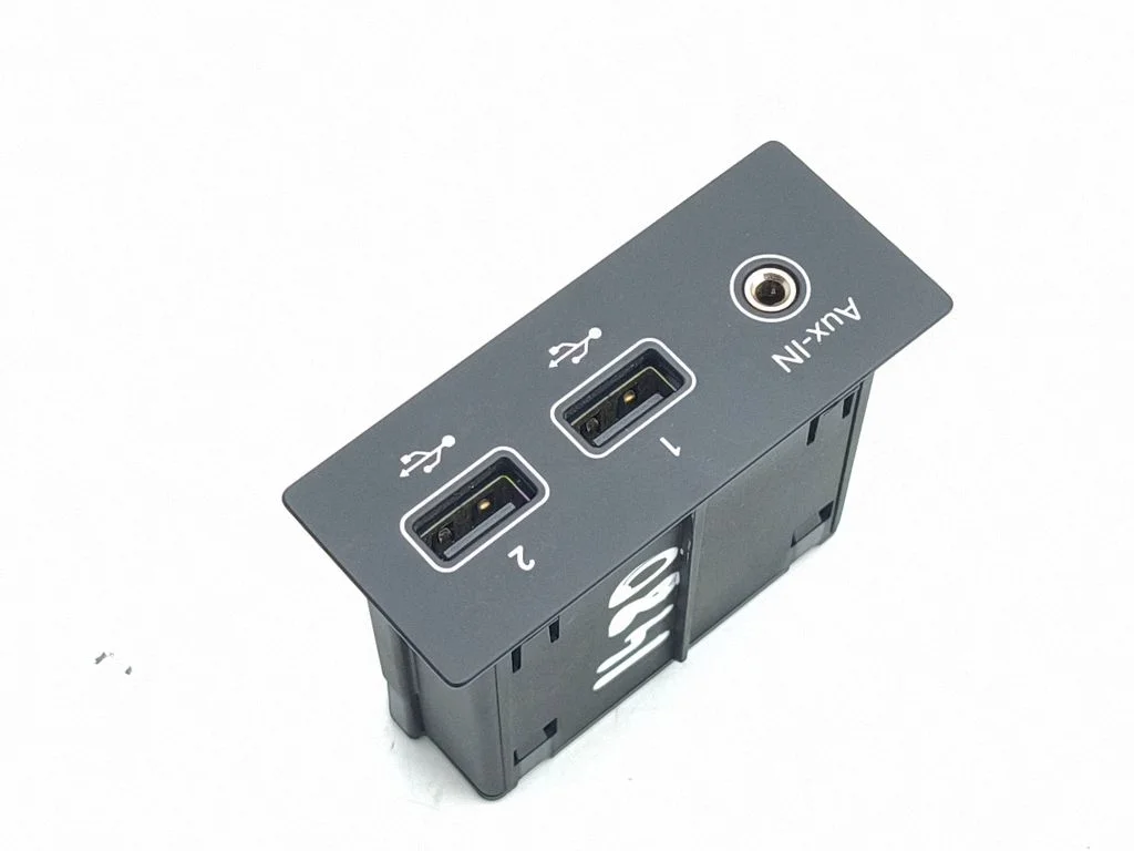 Gniazdo USB 280231553R