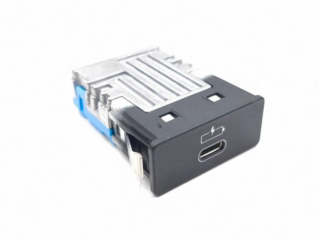 Gniazdo USB 5B51C70