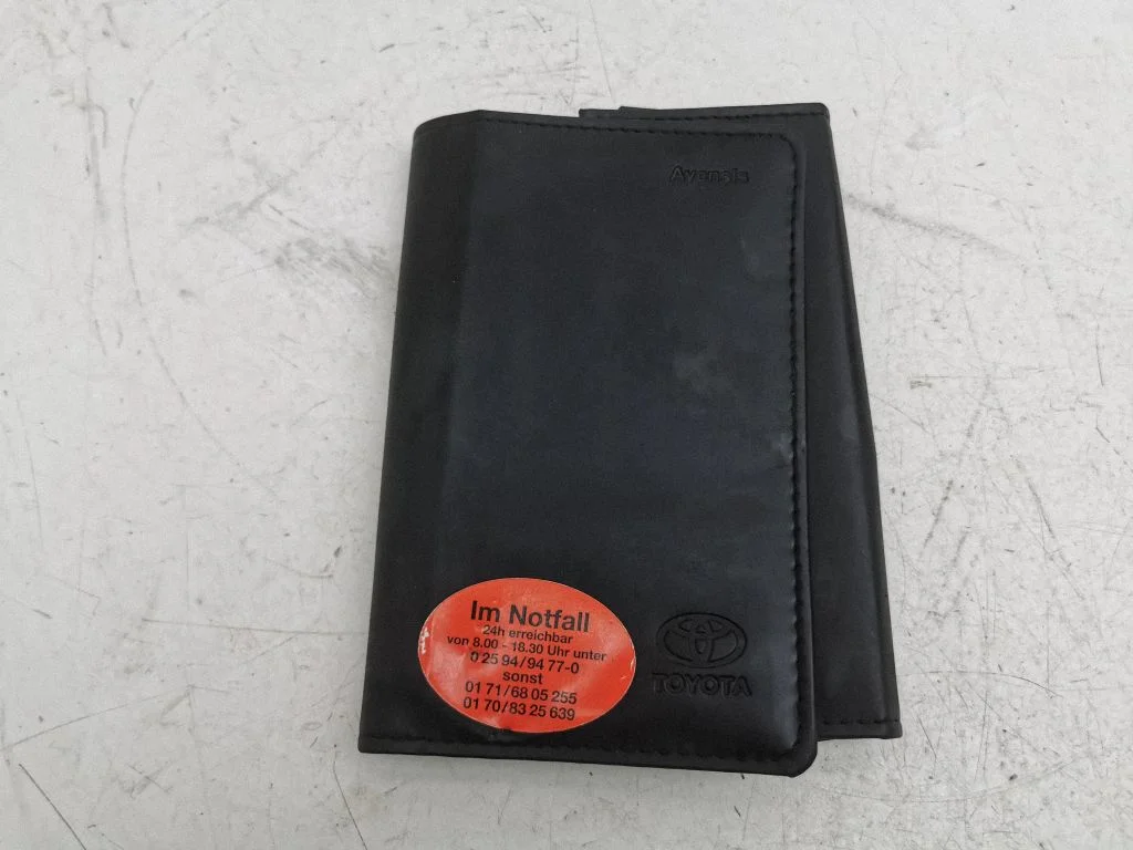 Owners service history hand book – Toyota Avensis T250 (2003-2006)