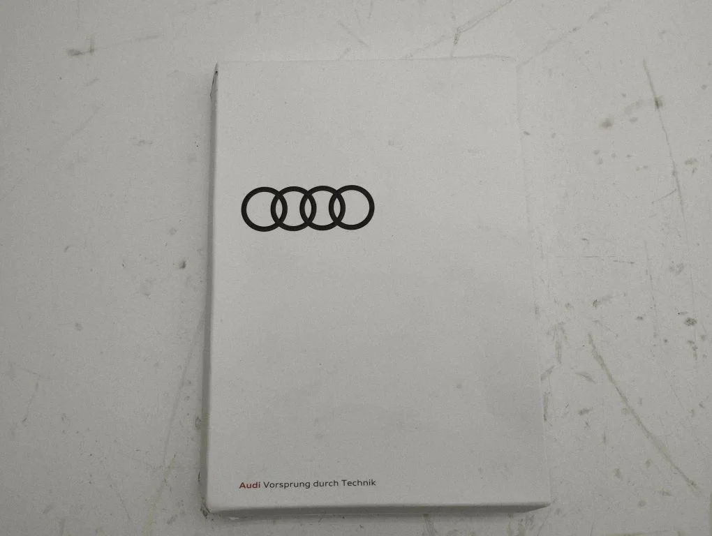 Owners service history hand book 8Y0012720AL