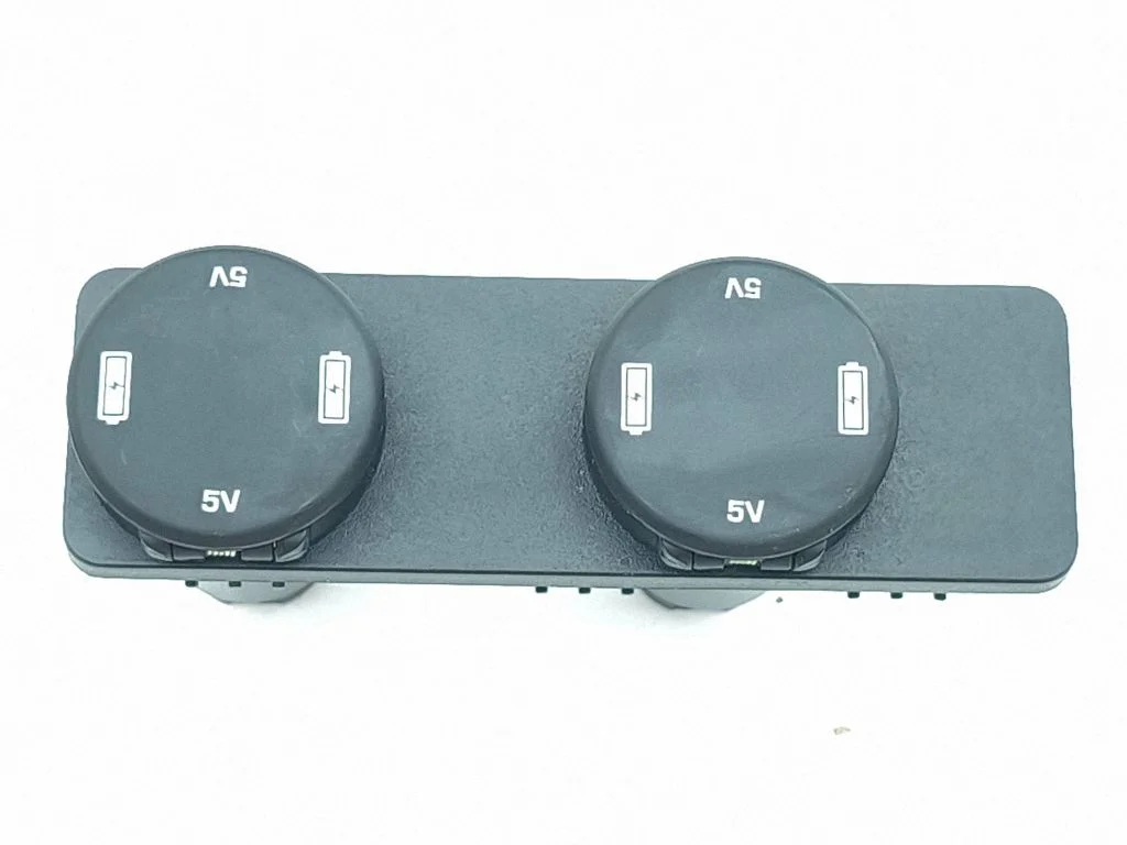 USB ligzda HK83045B49AB