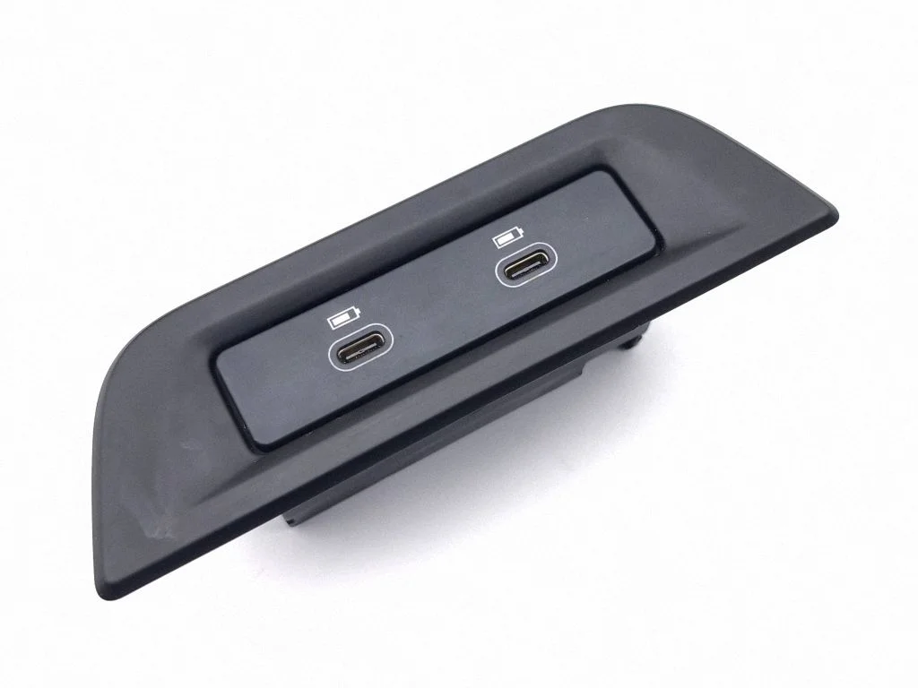 USB-pesa – Porsche Taycan 9J1 (2019-)