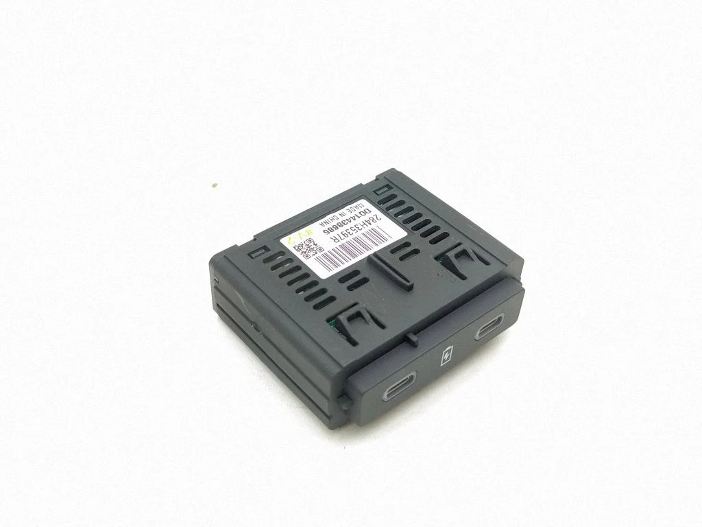 USB socket connector 284H35397R – Renault Megane IV (2016-)
