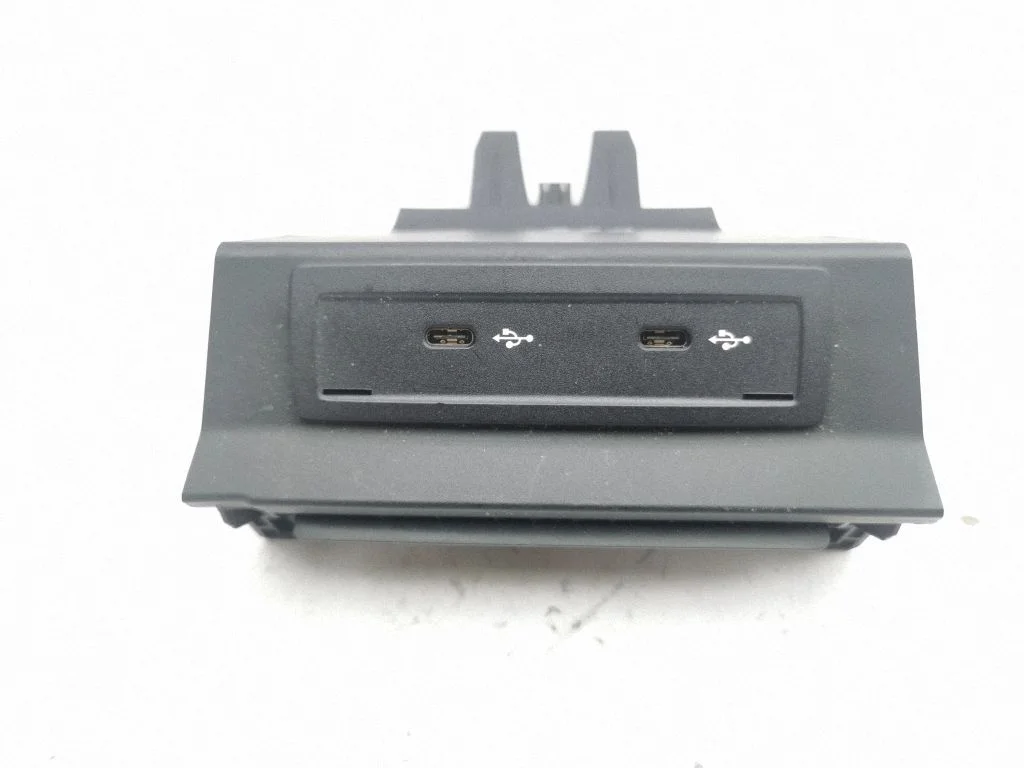 USB socket connector A2478204002